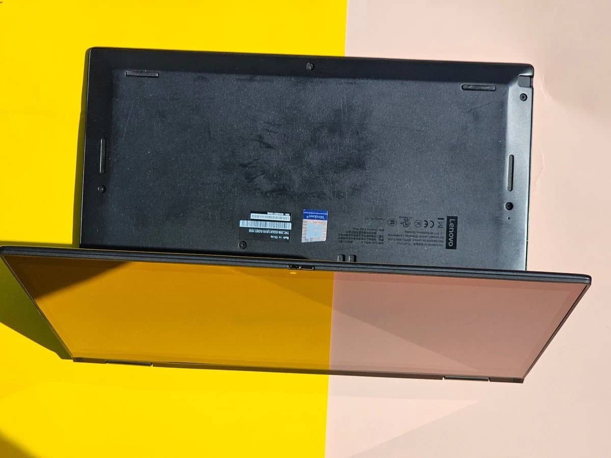 Lenovo ThinkPad X390 Yoga Computers 256GB 16GB Refurbished - Excellent