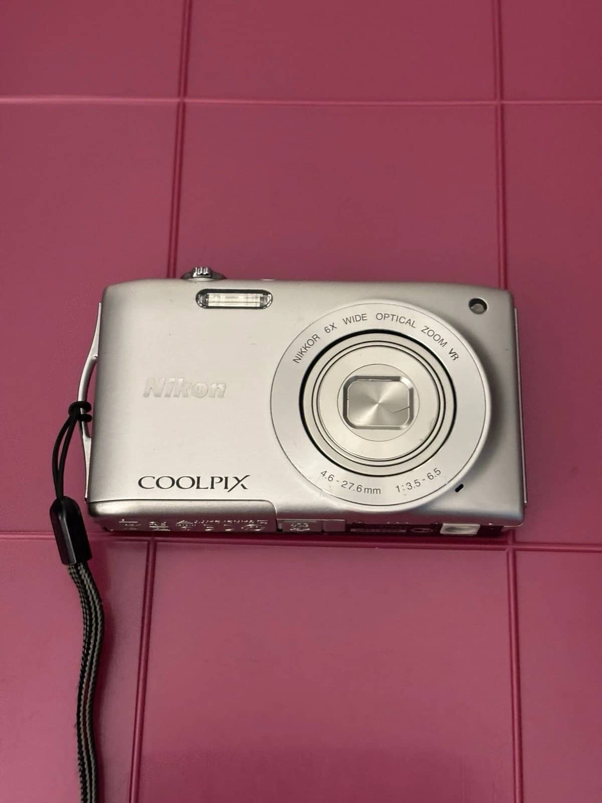 Nikon COOLPIX S3300 Digital Cameras Red New Body Only