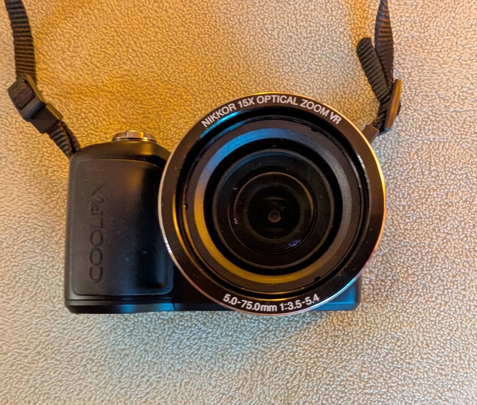 Nikon COOLPIX L100 Digital Cameras Black New Body Only