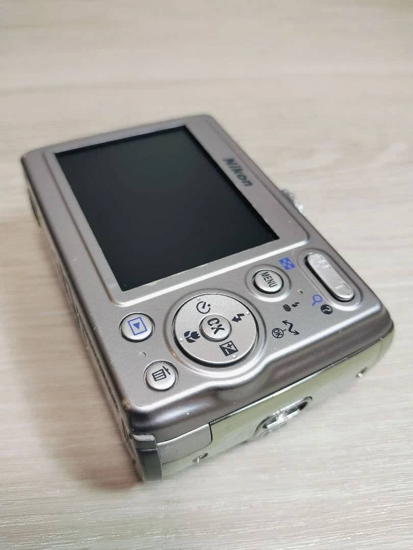 Nikon COOLPIX P4 Digital Cameras Silver Used - Good Body Only
