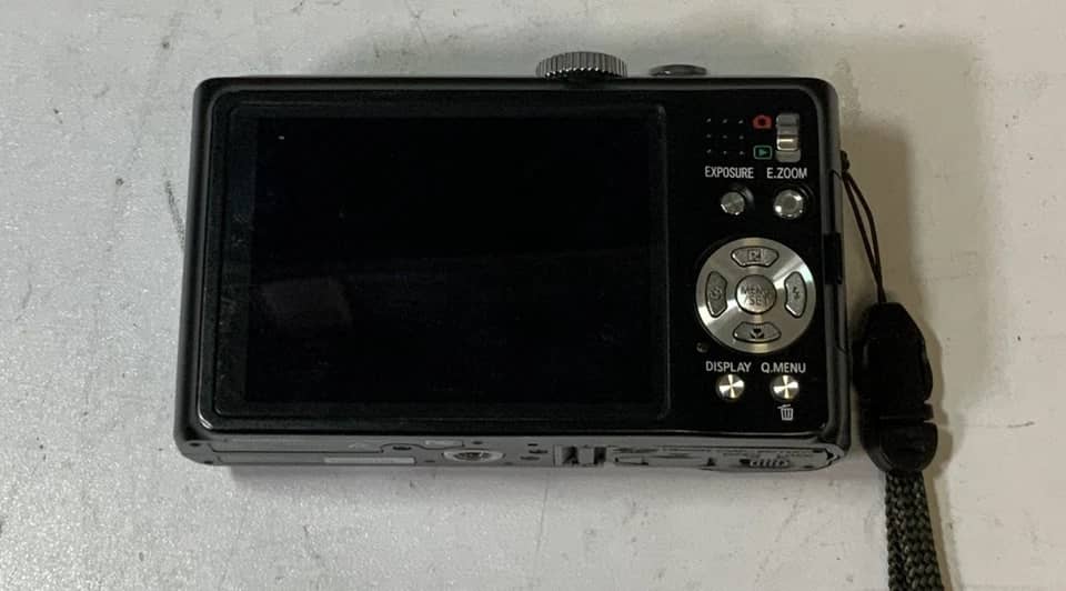 Panasonic DiMAGE Z6 Digital Cameras