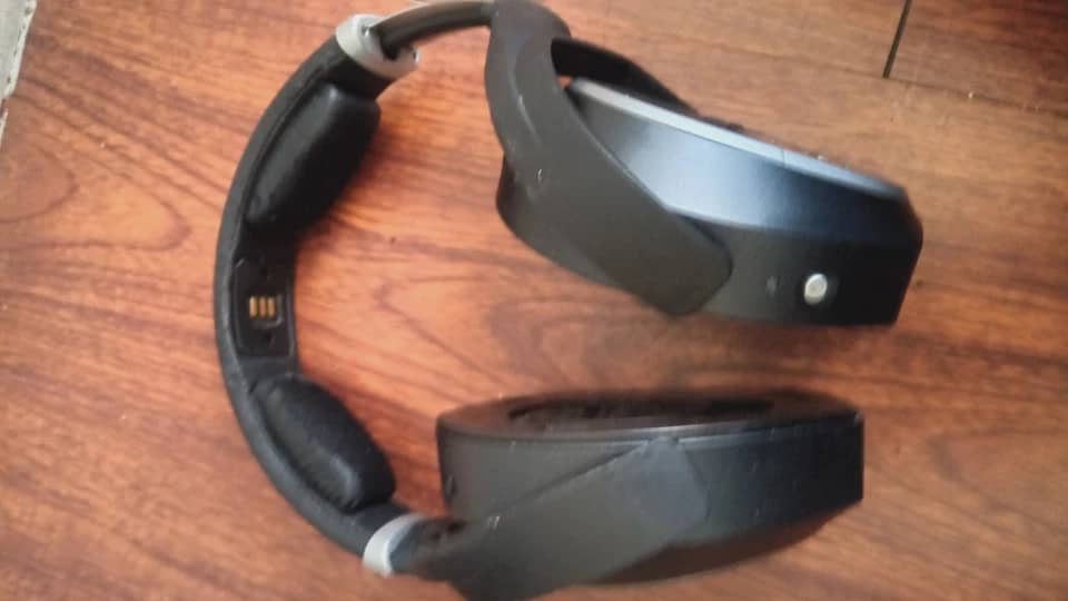 Sennheiser RS 195 Headphones & Earbuds Black New