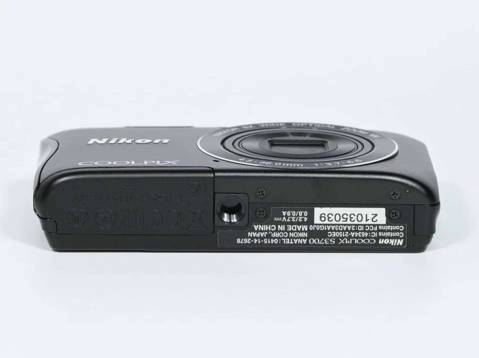 Nikon COOLPIX S3700 Digital Cameras Silver New Body Only