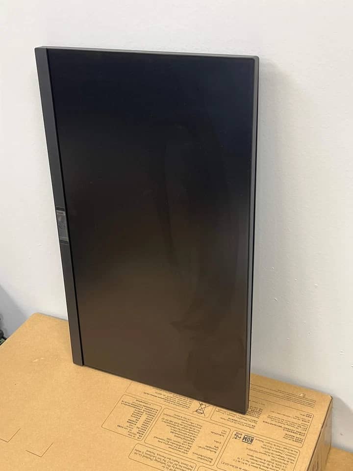 HP 324pf Monitors