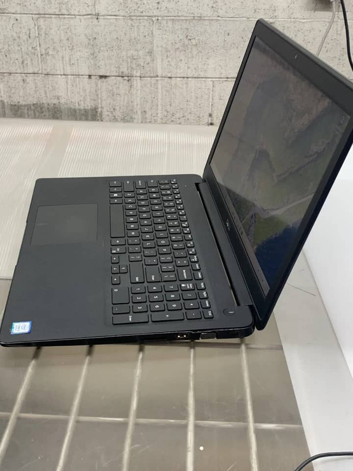Dell Latitude 3500 Computers