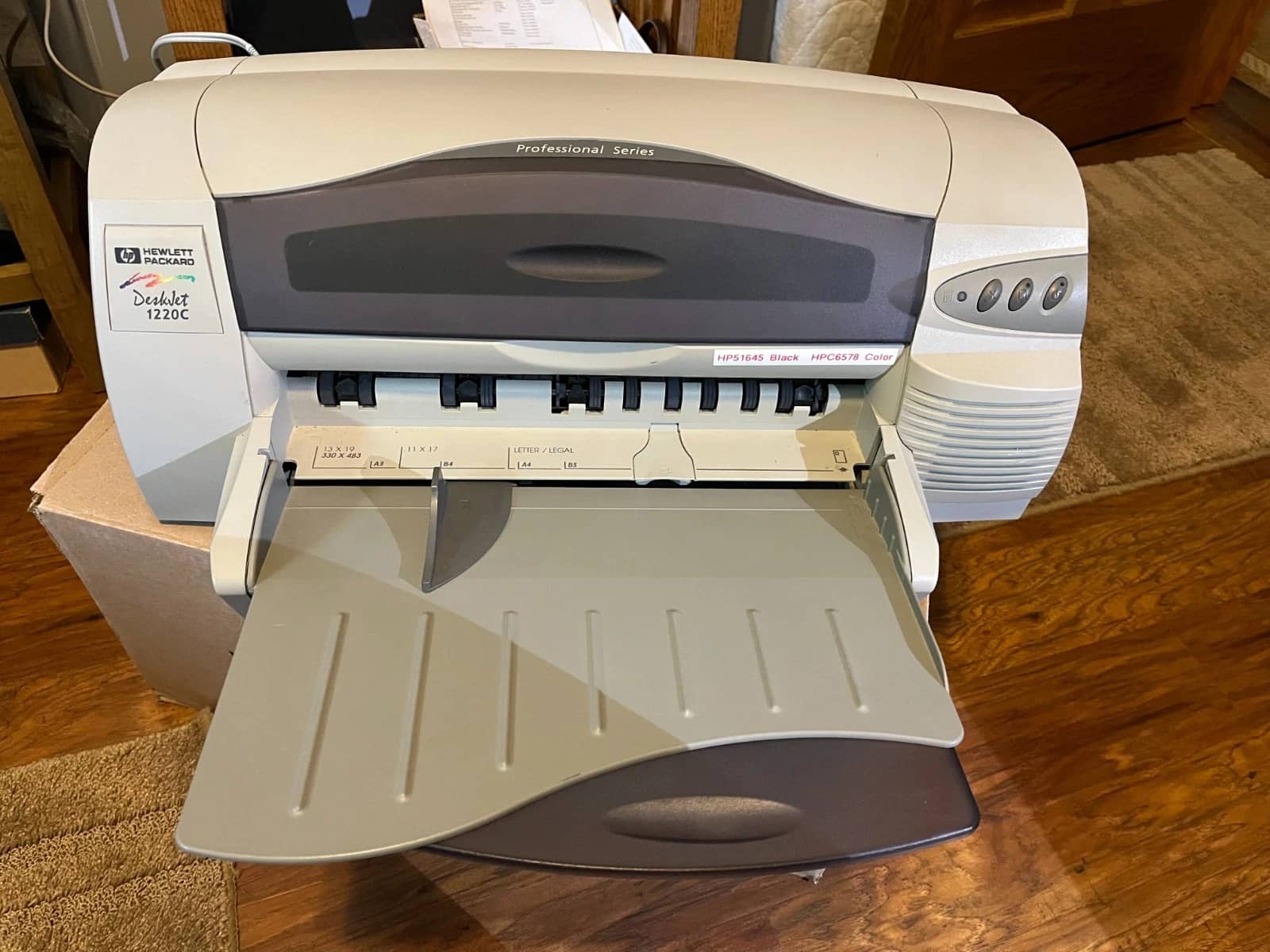 HP Deskjet 1220C Printers Used - Good