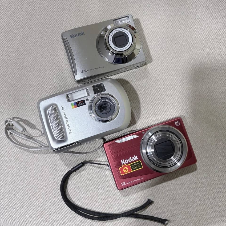 Kodak EasyShare C300 Digital Cameras Silver New Body Only