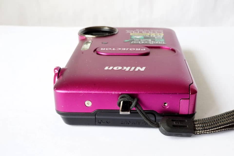 Nikon COOLPIX S1200pj Digital Cameras Black New Body Only
