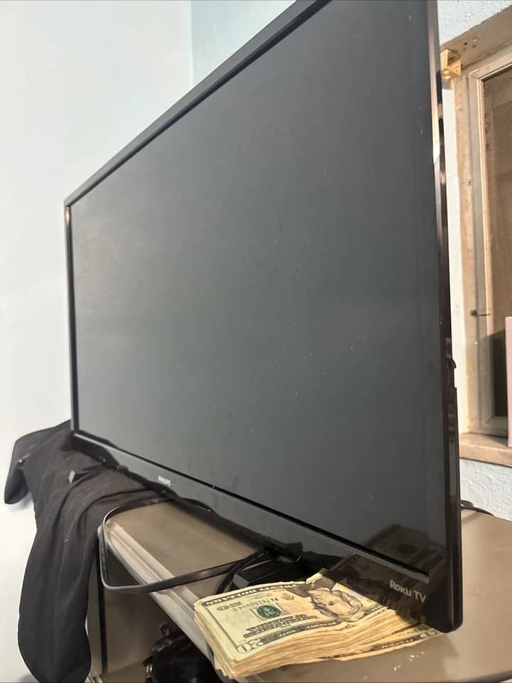 Philips 32PFL4664/F7 TVs