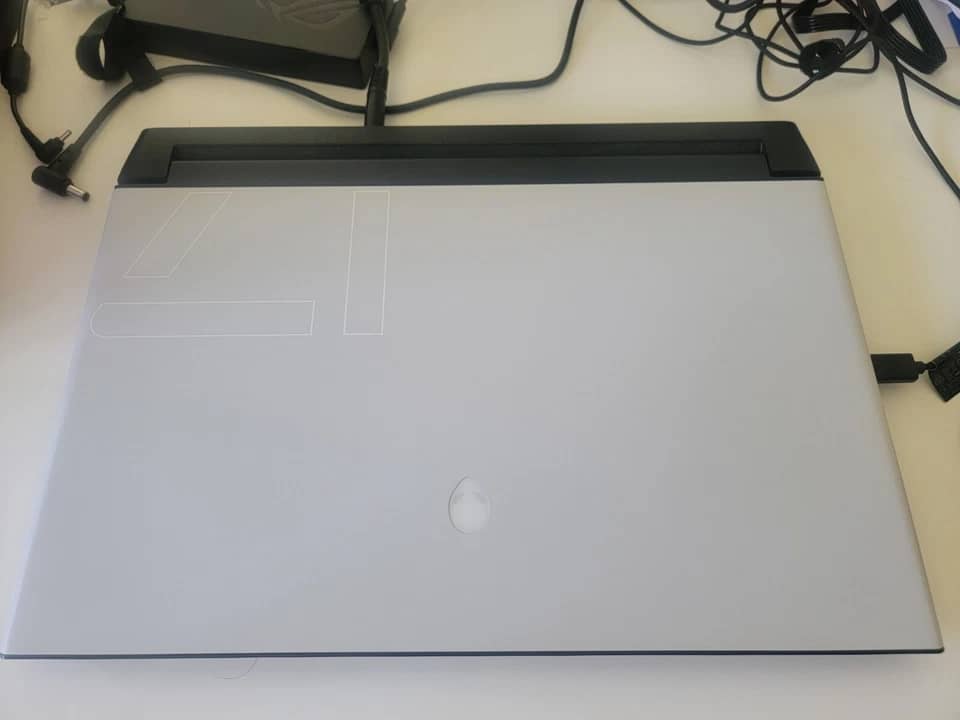Dell Alienware m17 R3 Computers