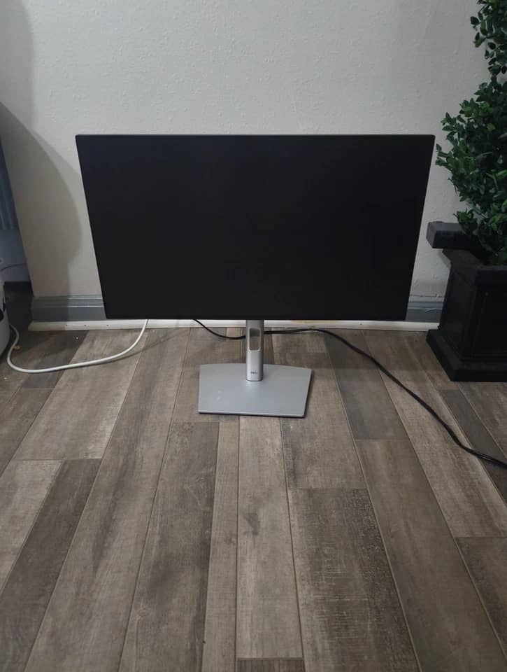 Dell U2424HE Monitors
