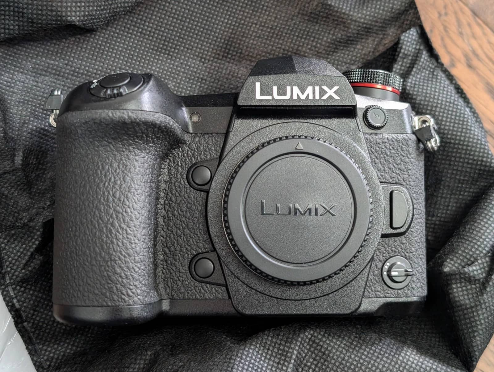 Panasonic LUMIX G9 Digital Cameras Black Used - Good Body Only