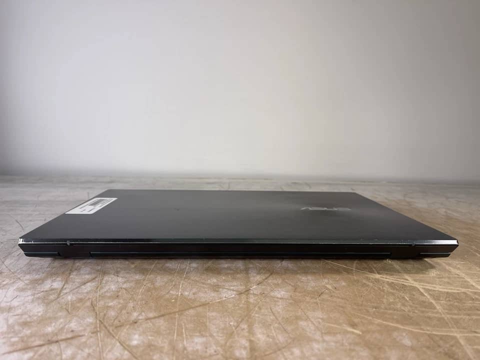 ASUS ZenBook Pro Duo UX581G Computers 1TB 16GB Used - Good