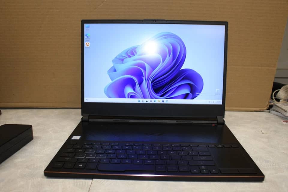ASUS ROG Zephyrus GX531 Computers