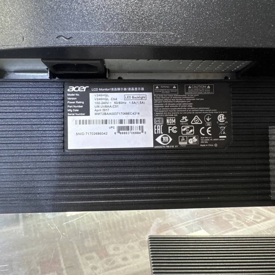 Acer V246HQL Monitors