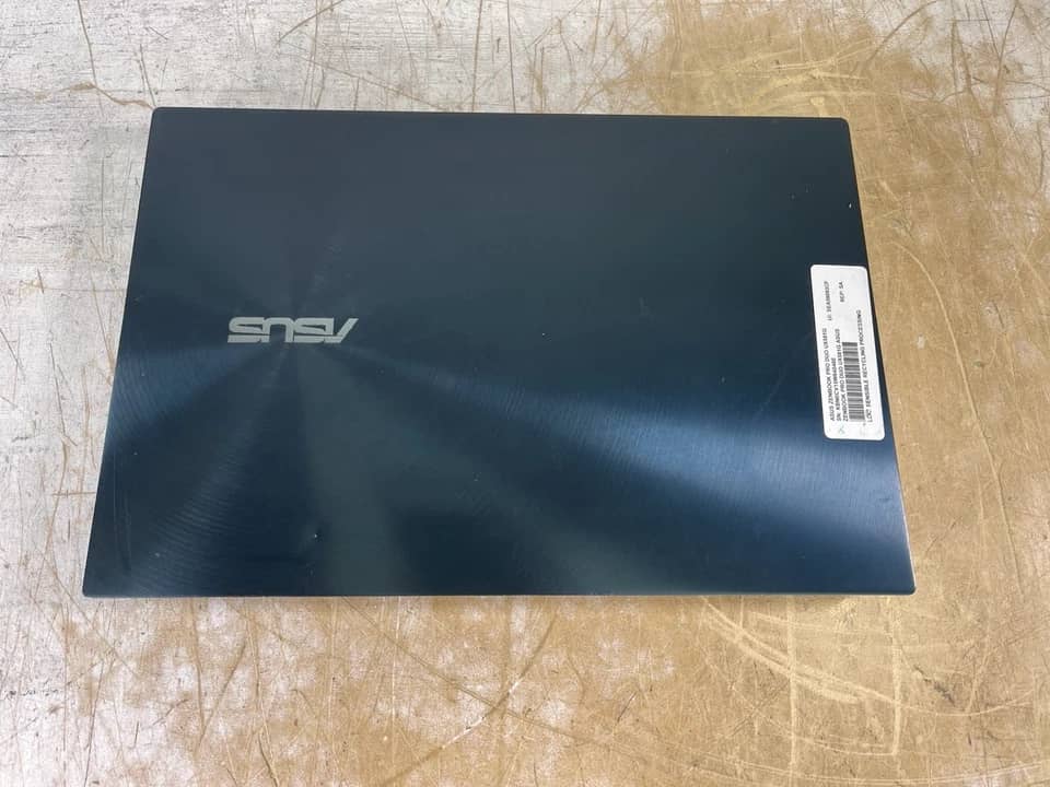 ASUS ZenBook Pro Duo UX581G Computers 1TB 16GB Used - Good