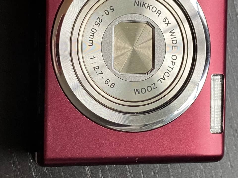 Nikon s570 Digital Cameras Black New Body Only