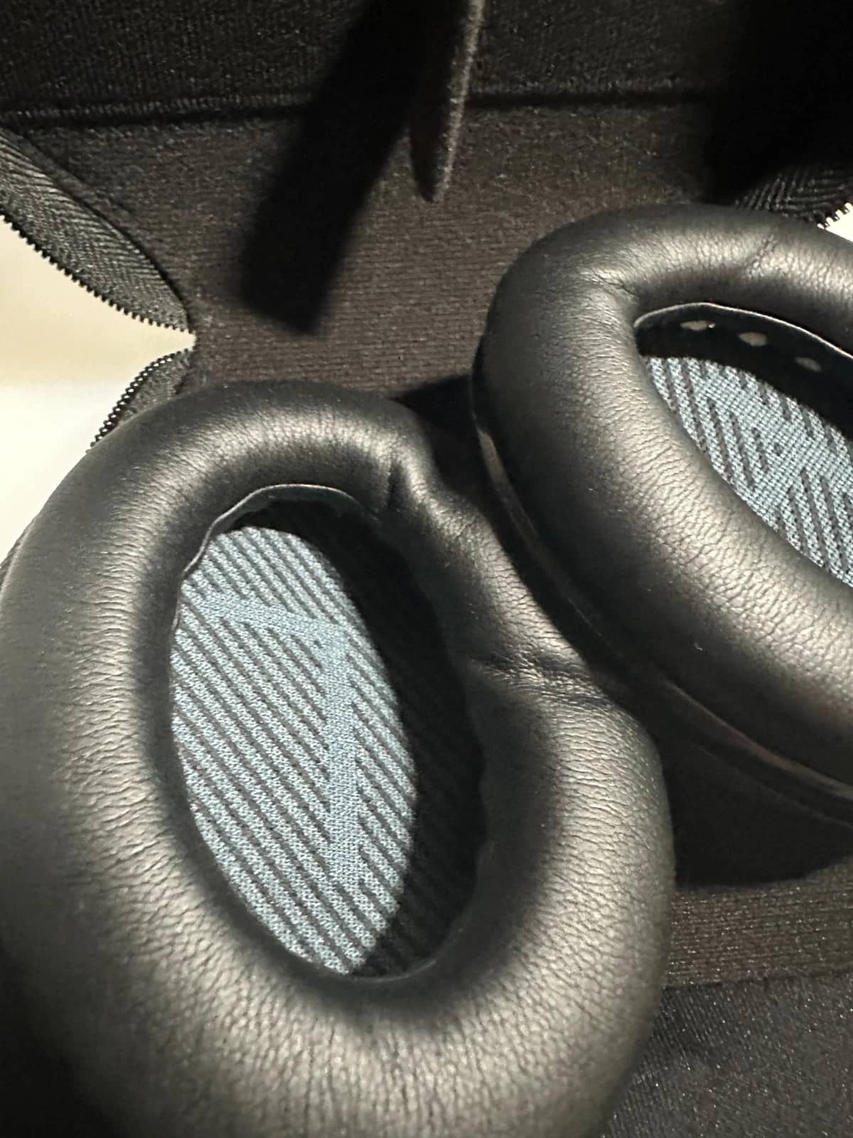 Bose Soundlink Headphones & Earbuds Black New