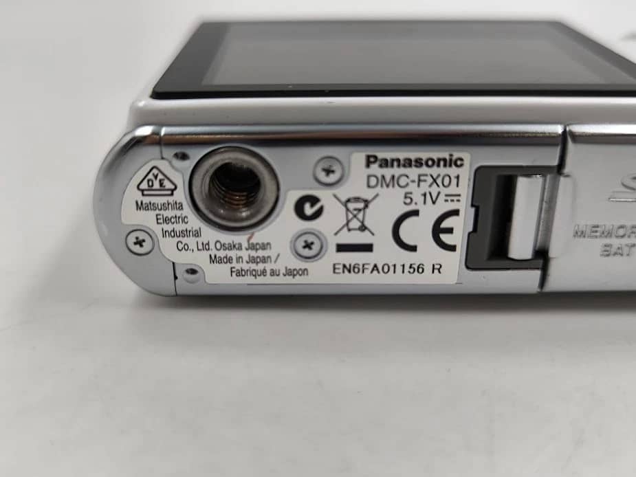 Panasonic LUMIX FX01 Digital Cameras Black Used - Good Body Only