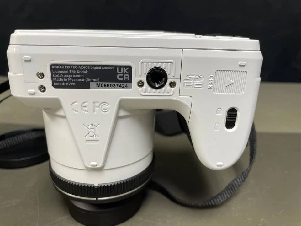 Kodak AZ405 Digital Cameras