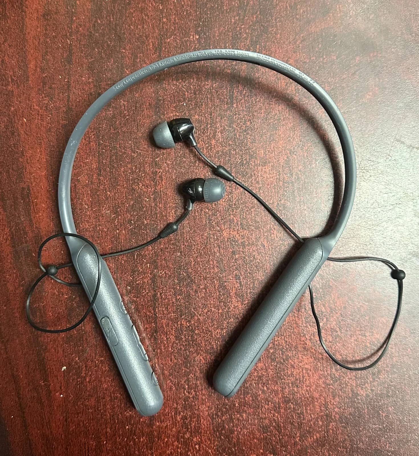 Sony WI-C400 Headphones & Earbuds Black New