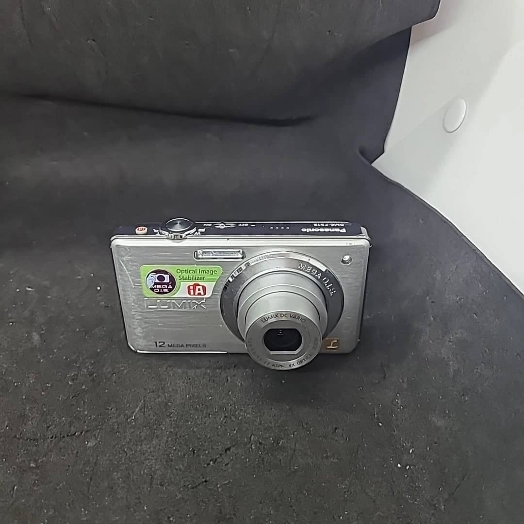 Panasonic LUMIX FS12 Digital Cameras Black New Body Only