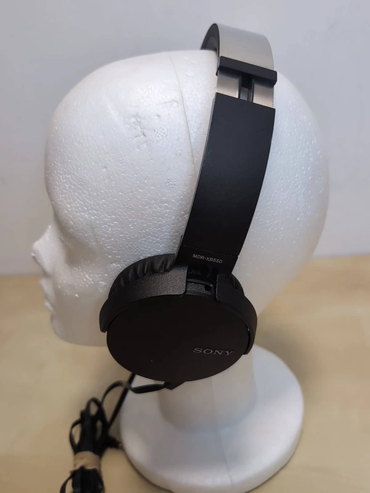 Sony MDRXB550AP Headphones & Earbuds Black Used - Good