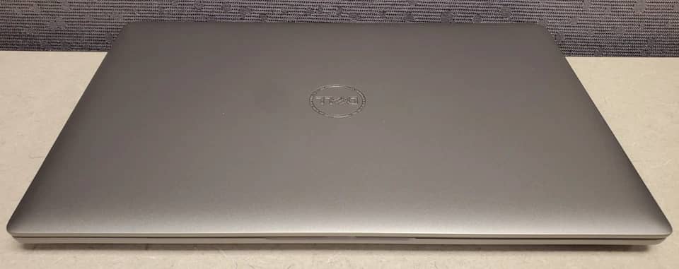 Dell Precision 3490 Computers