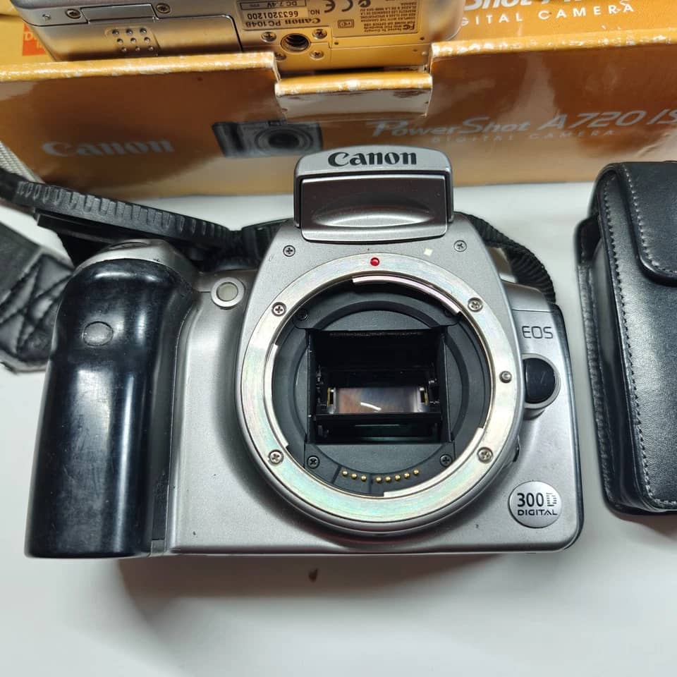 Canon PowerShot SD40 Digital Cameras Blue New Body Only