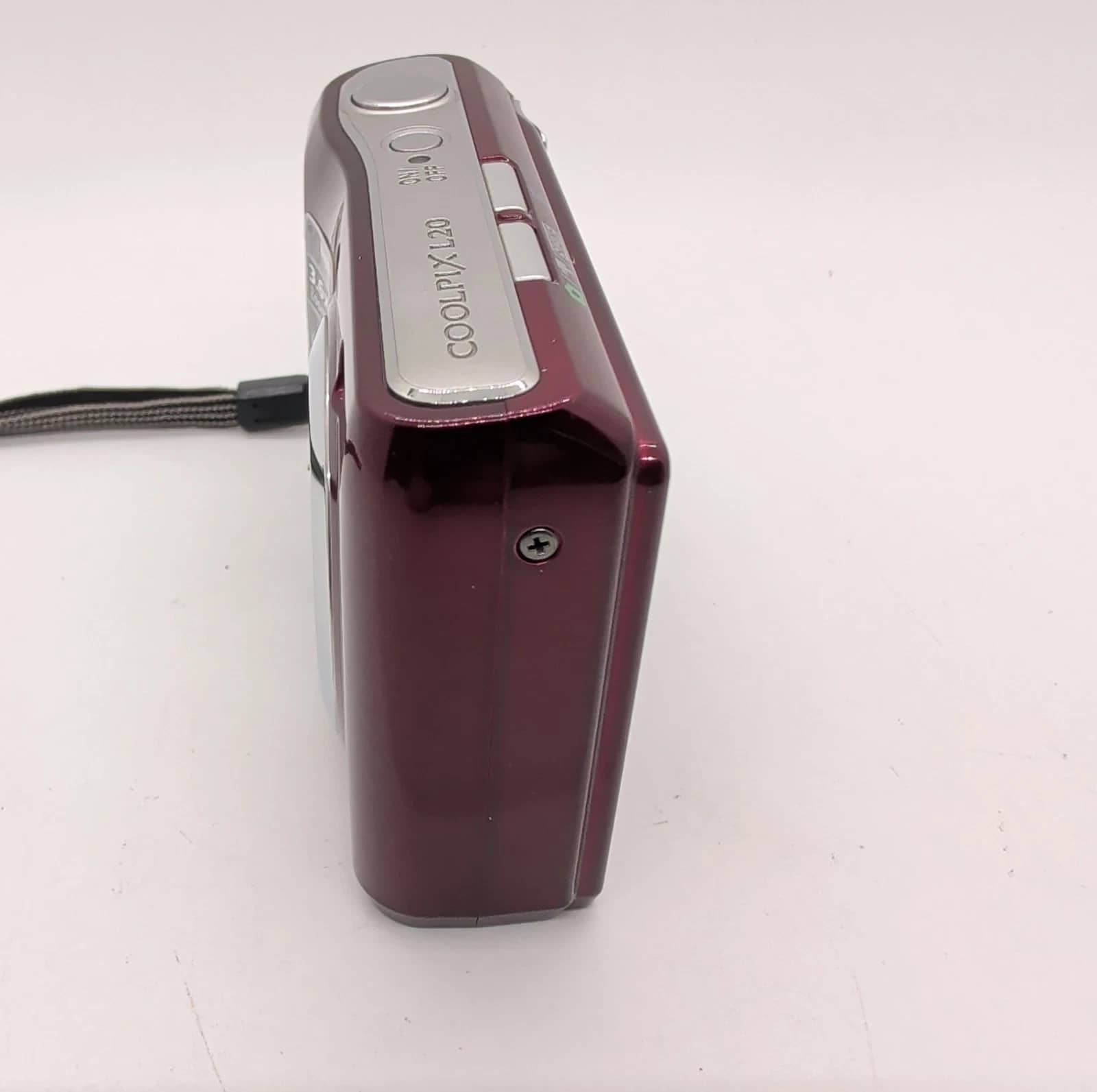 Nikon COOLPIX L20 Digital Cameras Red New Body Only