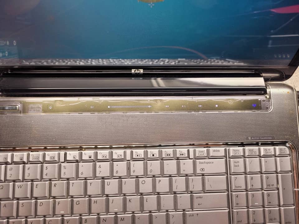 HP PAVILION DV7-3173NR Computers 500GB 4GB For parts or not working