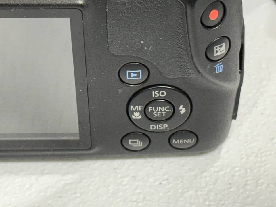 Canon PowerShot SX520 HS Digital Cameras Black Open-Box Excellent Body Only