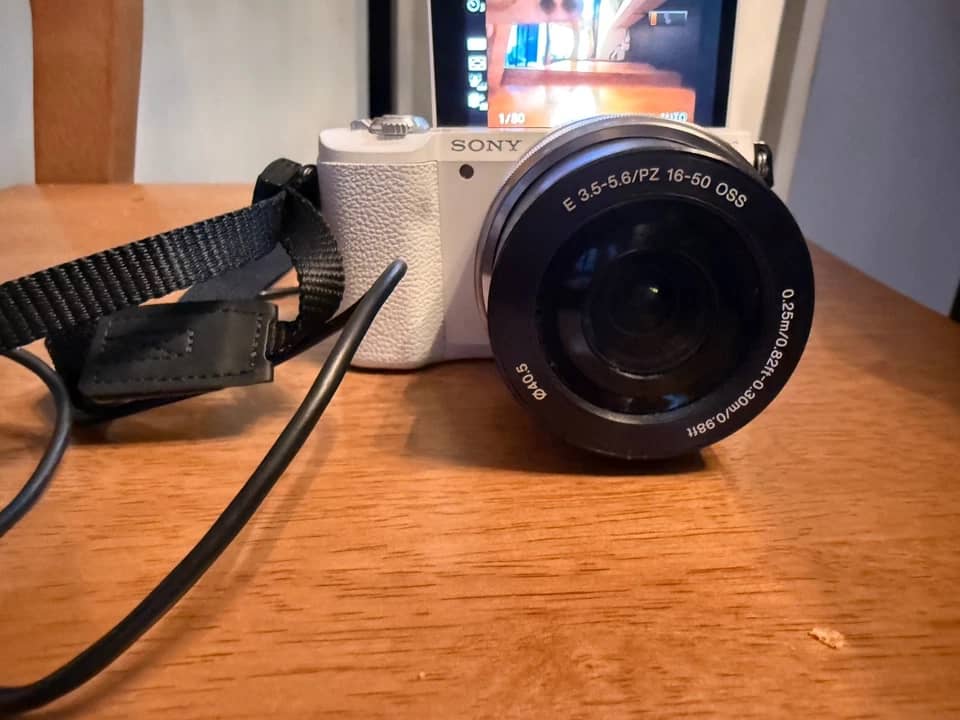 Sony A5100 Digital Cameras Sony Alpha Used - Good