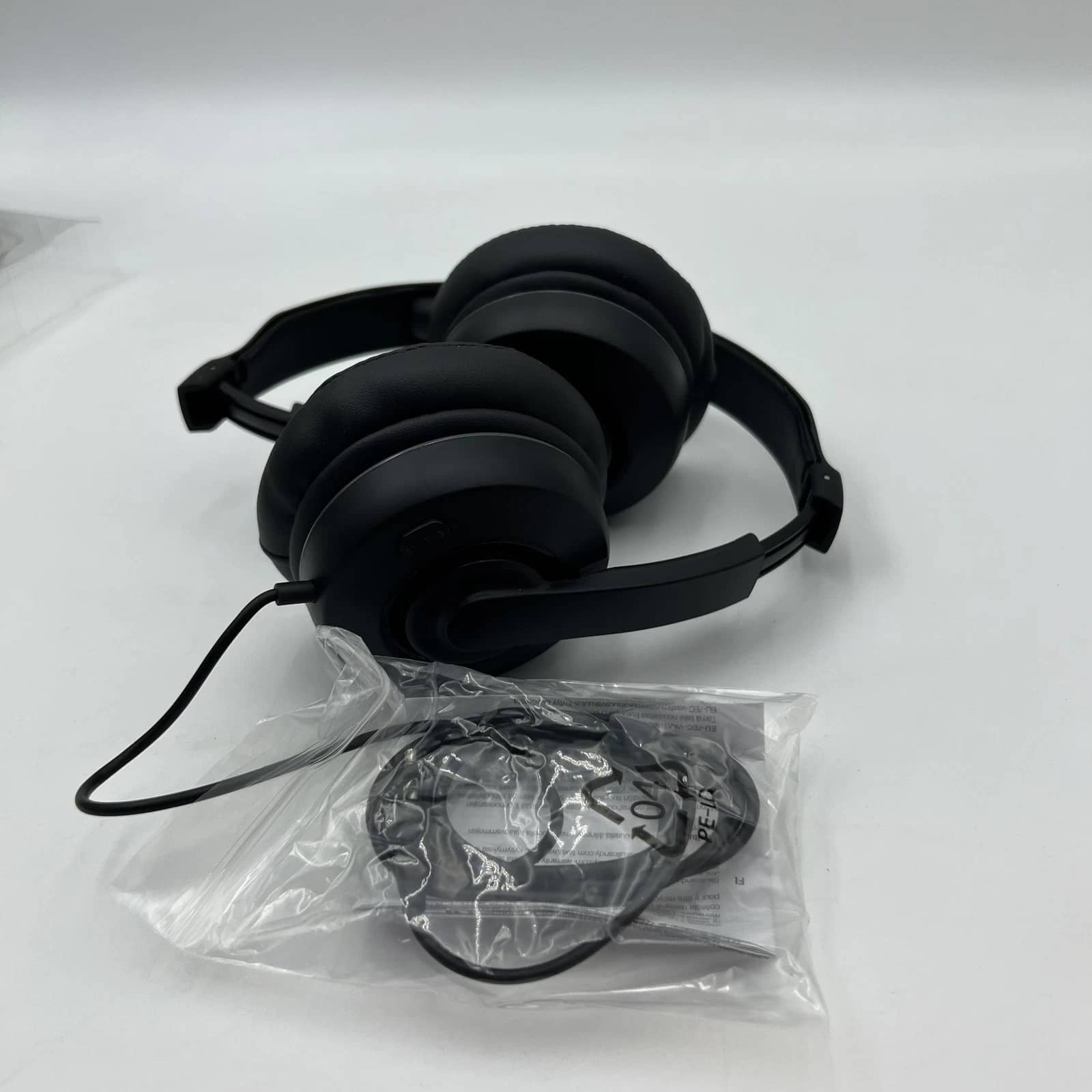 Skullcandy Cassette Headphones & Earbuds Black New