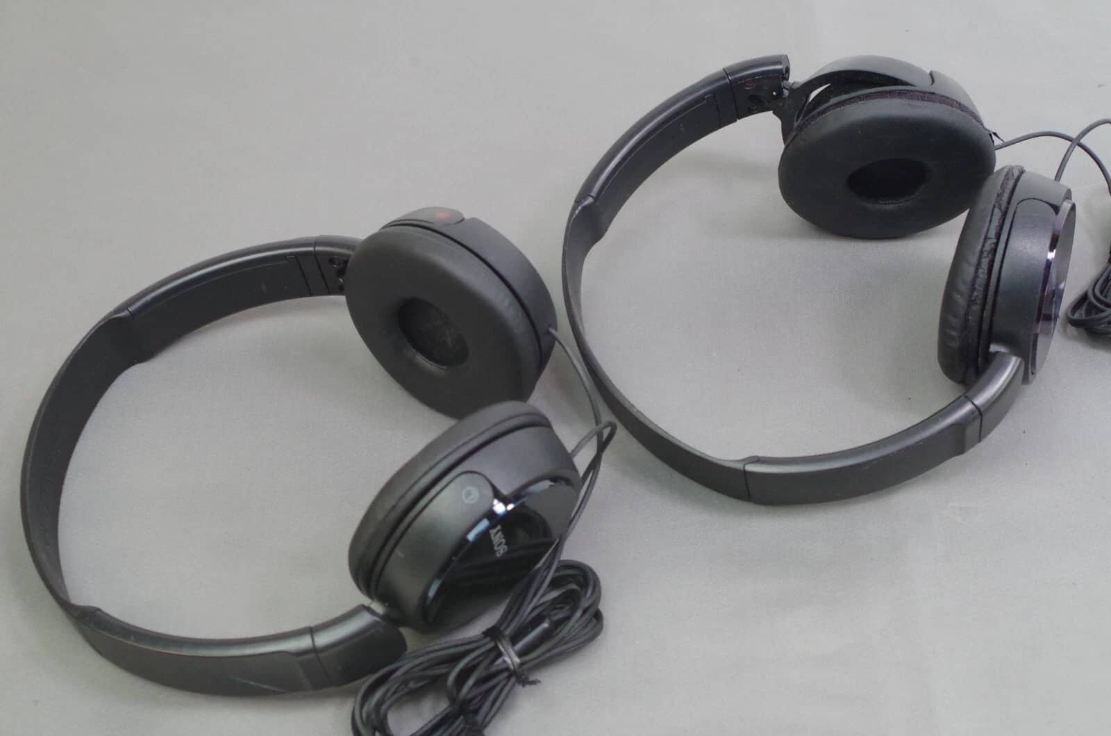 Sony MDR-ZX310 Headphones & Earbuds White New