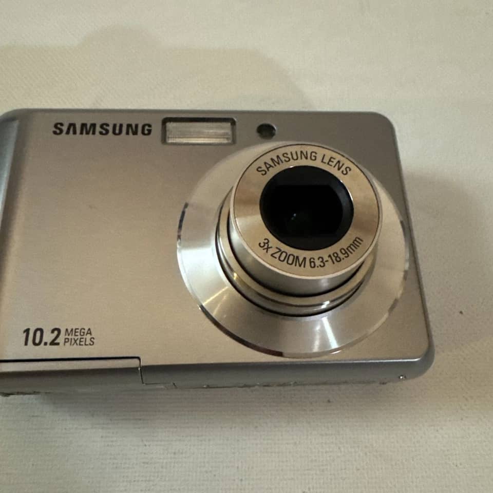 Samsung SL30 Digital Cameras Silver Used - Good Body Only