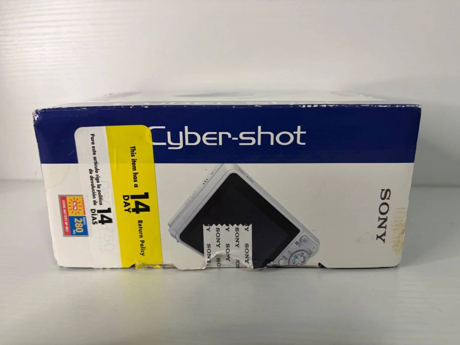 Sony Cyber-shot DSC-S750 Digital Cameras Silver New Body Only