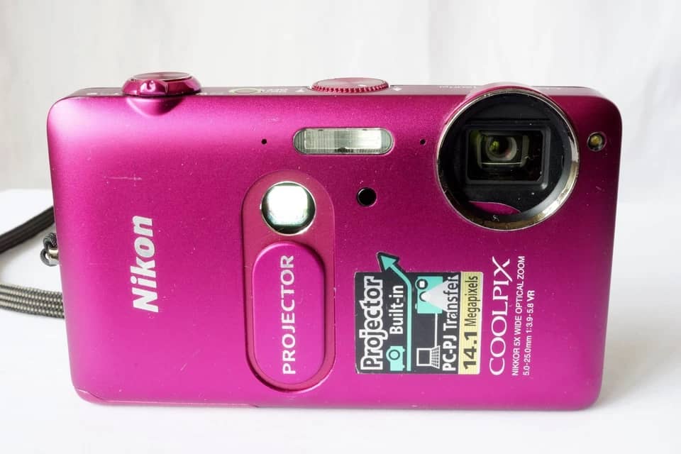 Nikon COOLPIX S1200pj Digital Cameras Black New Body Only