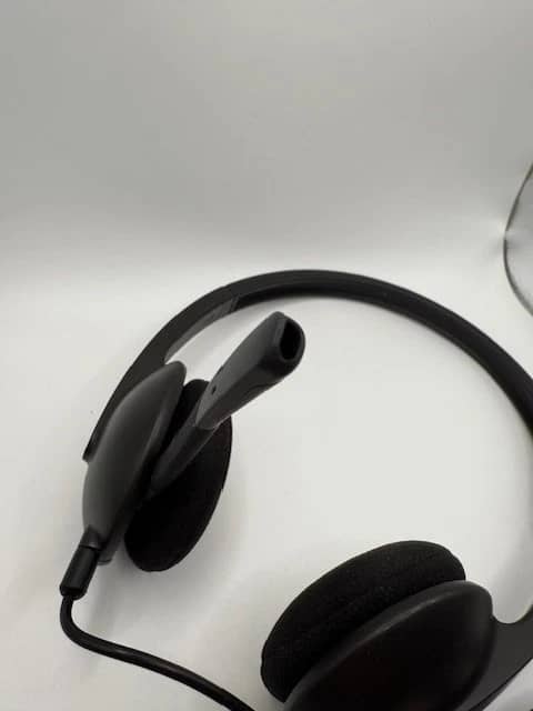 Logitech H340 Headphones & Earbuds 