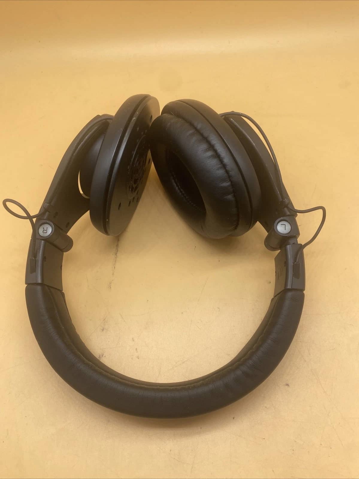 Shure SRH440 Headphones & Earbuds Black New