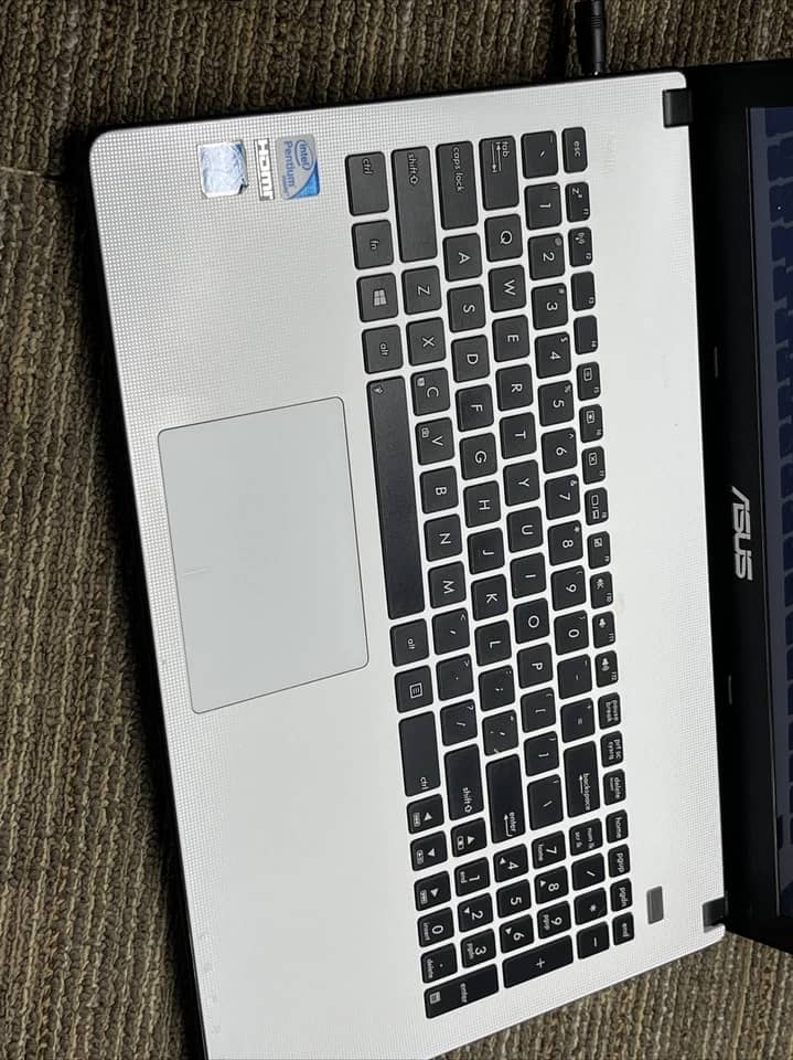 ASUS Vivobook X501A Computers 320GB 4GB For parts or not working
