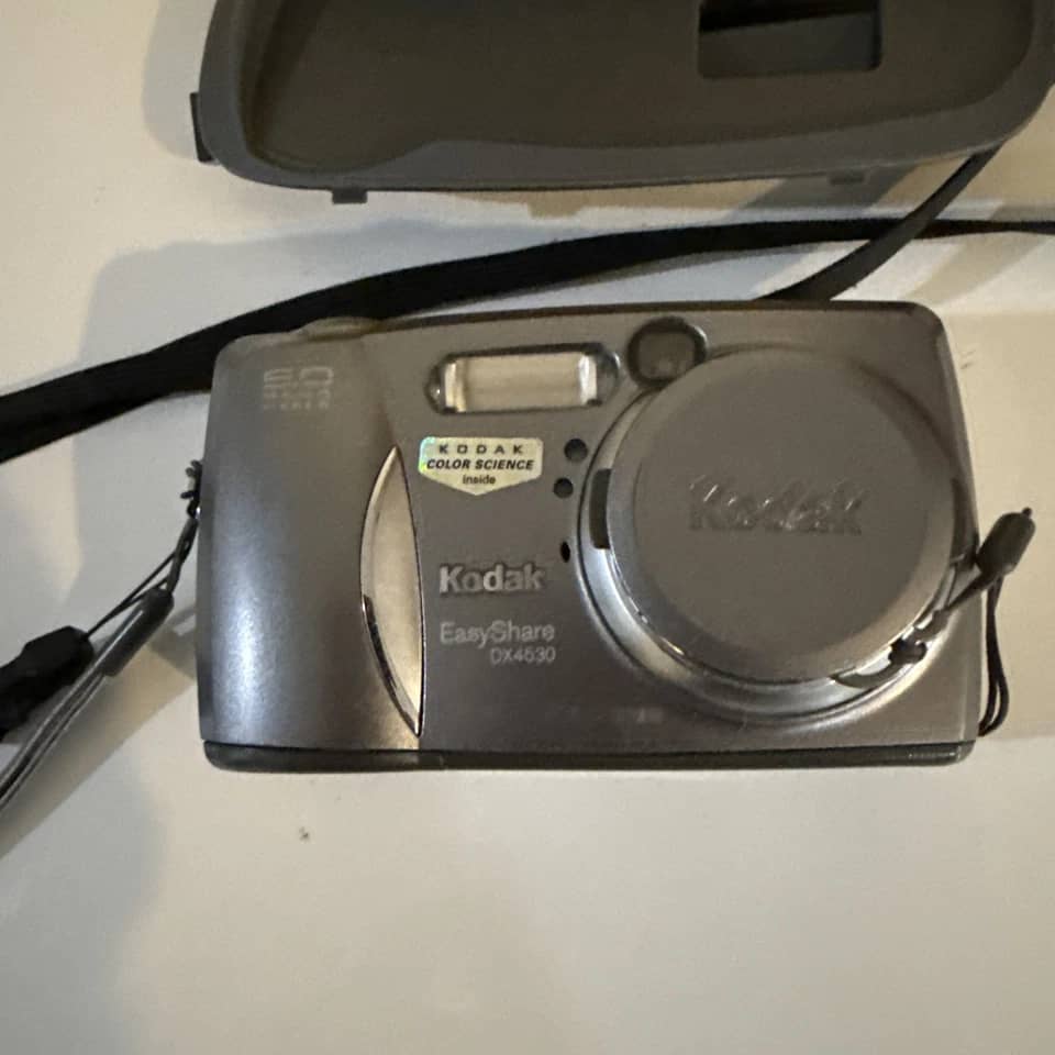Kodak EasyShare DX4530 Digital Cameras Gray New Body Only