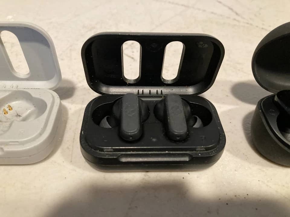 Skullcandy JLab GO Air POP Headphones & Earbuds 