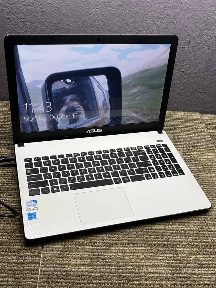 ASUS Vivobook X501A Computers 320GB 4GB For parts or not working