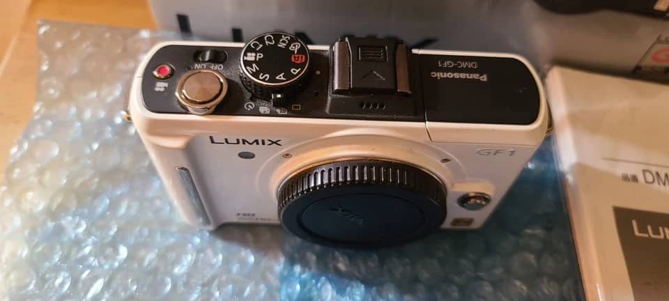Panasonic LUMIX GF1 Digital Cameras Black New Body Only