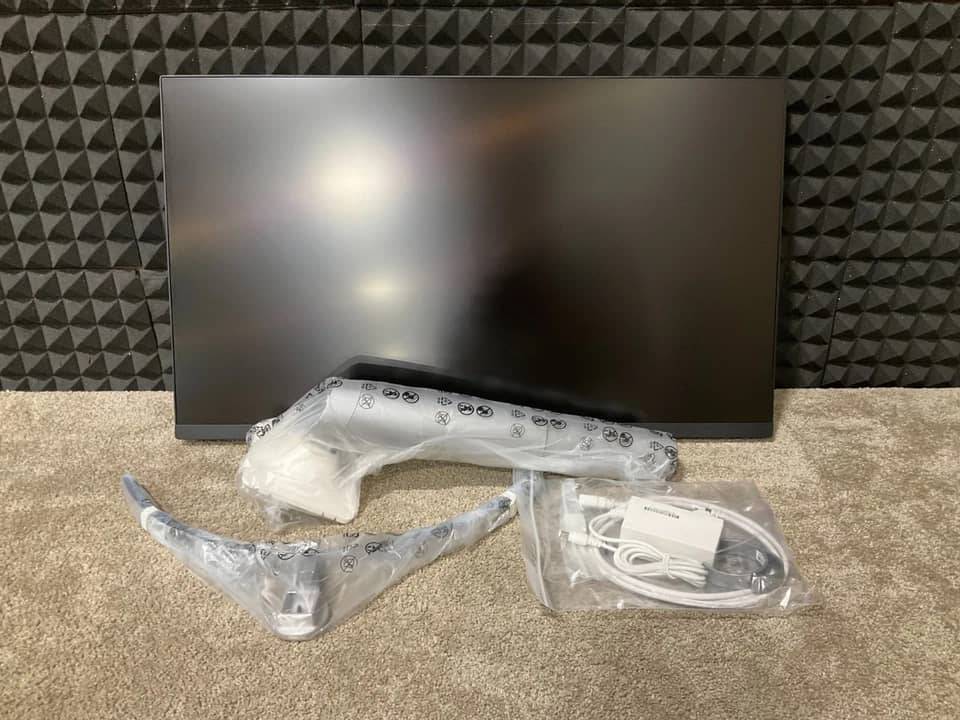 LG 32UN550-W Monitors