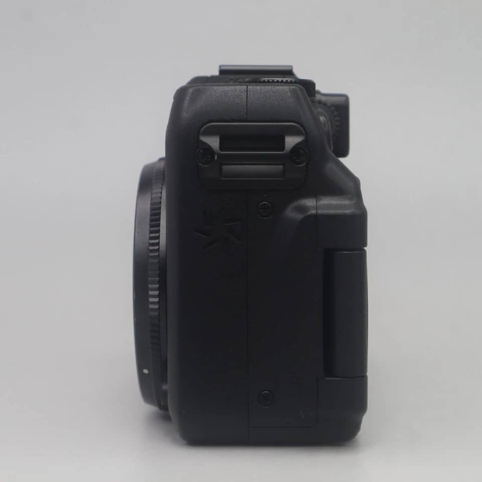 Canon PowerShot G12 Digital Cameras Black Used - Good Body Only