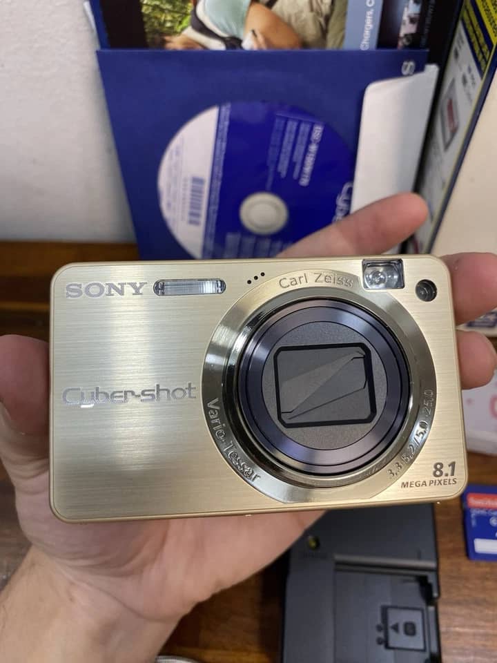 Sony Cyber Shot DSC-W150 Digital Cameras Red New Body Only