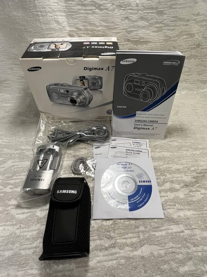 Samsung Digimax A7 Digital Cameras Silver Used - Good Body Only