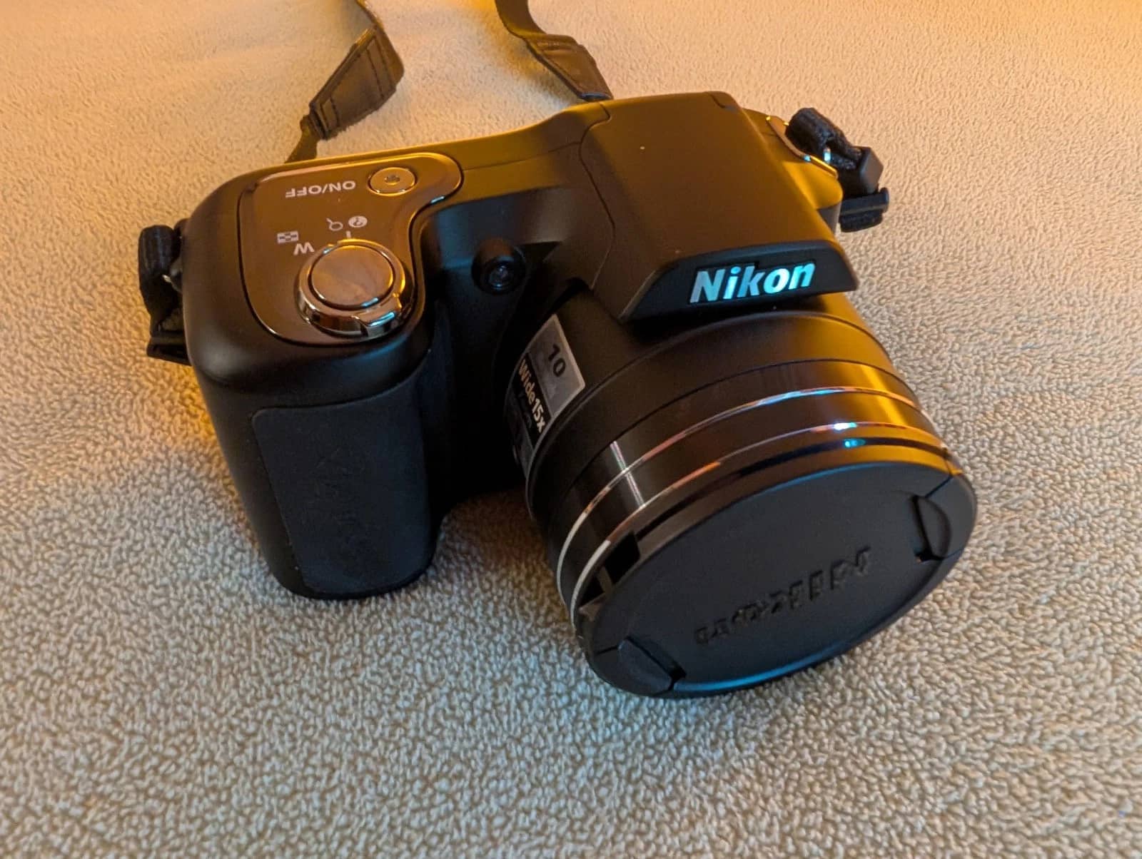 Nikon COOLPIX L100 Digital Cameras Black New Body Only